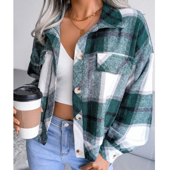 Cozy Plaid Print Button Down Loose Fit jacket Shacket - Picture 8 of 10